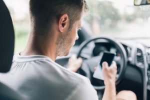 Read more about the article Führerschein Kaufen Ohne Prüfung: Ein Blick auf Risiken und Realitäten